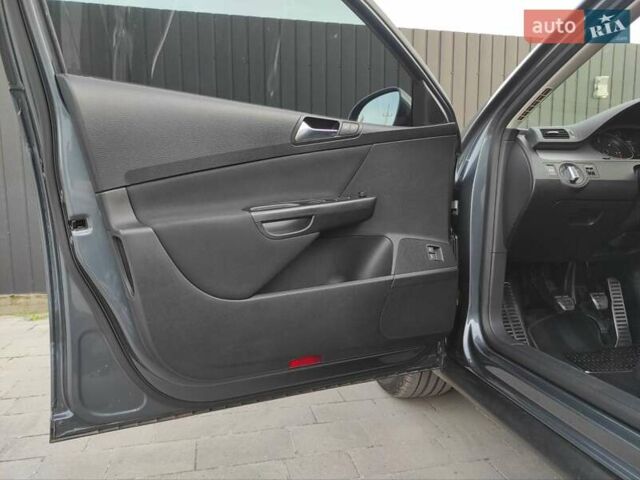 Серый Фольксваген Пассат, объемом двигателя 1.6 л и пробегом 262 тыс. км за 7000 $, фото 51 на Automoto.ua