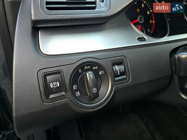 Сірий Фольксваген Пассат, об'ємом двигуна 1.8 л та пробігом 212 тис. км за 7500 $, фото 110 на Automoto.ua