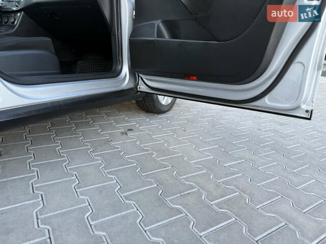 Сірий Фольксваген Пассат, об'ємом двигуна 1.4 л та пробігом 211 тис. км за 6750 $, фото 81 на Automoto.ua