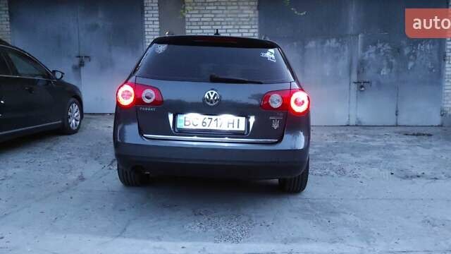 Серый Фольксваген Пассат, объемом двигателя 1.6 л и пробегом 262 тыс. км за 7000 $, фото 24 на Automoto.ua