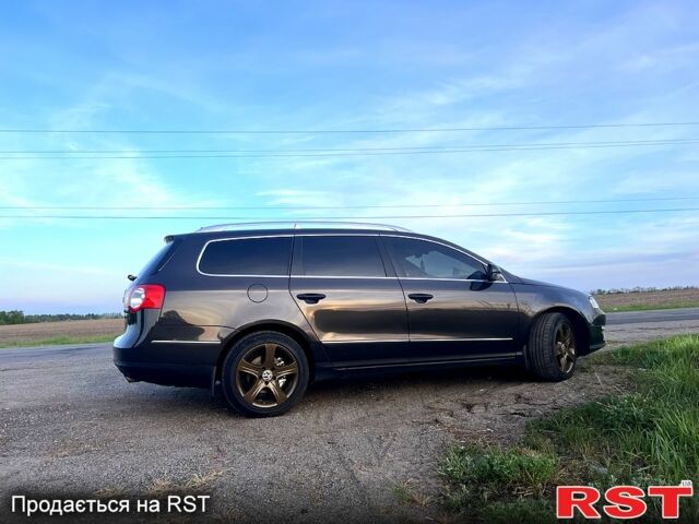 Серый Фольксваген Пассат, объемом двигателя 2 л и пробегом 276 тыс. км за 8500 $, фото 7 на Automoto.ua