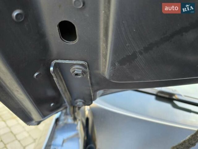 Сірий Фольксваген Пассат, об'ємом двигуна 1.8 л та пробігом 212 тис. км за 7500 $, фото 172 на Automoto.ua