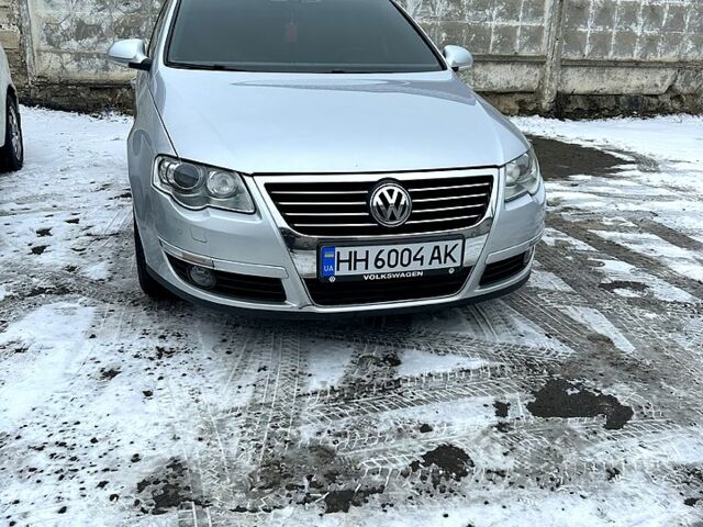 Сірий Фольксваген Пассат, об'ємом двигуна 1.8 л та пробігом 249 тис. км за 7200 $, фото 1 на Automoto.ua