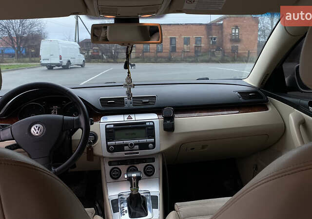 Сірий Фольксваген Пассат, об'ємом двигуна 1.97 л та пробігом 289 тис. км за 7500 $, фото 9 на Automoto.ua