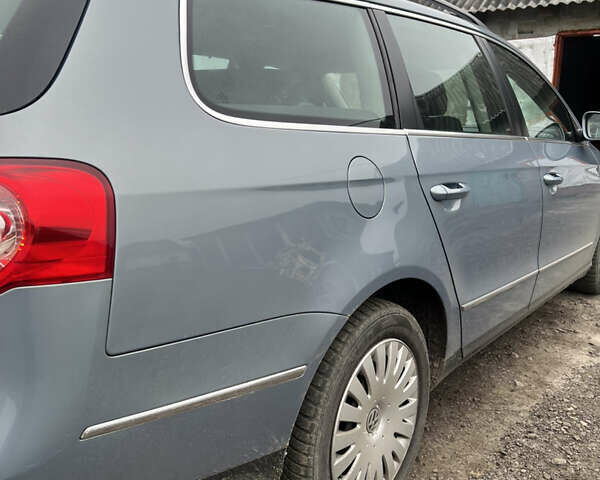 Серый Фольксваген Пассат, объемом двигателя 1.39 л и пробегом 252 тыс. км за 7000 $, фото 6 на Automoto.ua