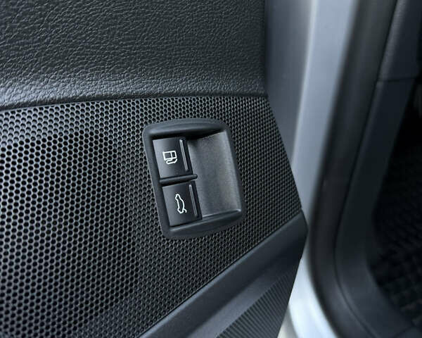 Серый Фольксваген Пассат, объемом двигателя 1.4 л и пробегом 211 тыс. км за 6750 $, фото 44 на Automoto.ua