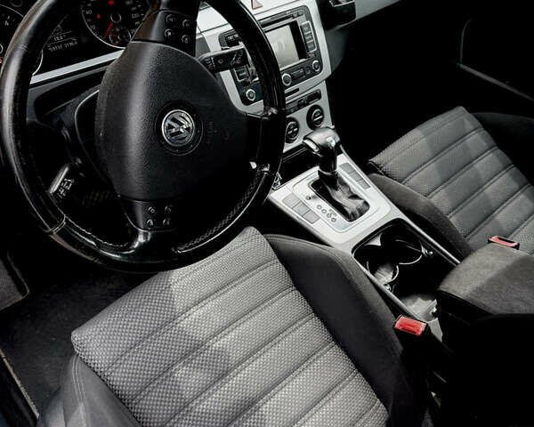 Серый Фольксваген Пассат, объемом двигателя 2 л и пробегом 250 тыс. км за 7100 $, фото 8 на Automoto.ua