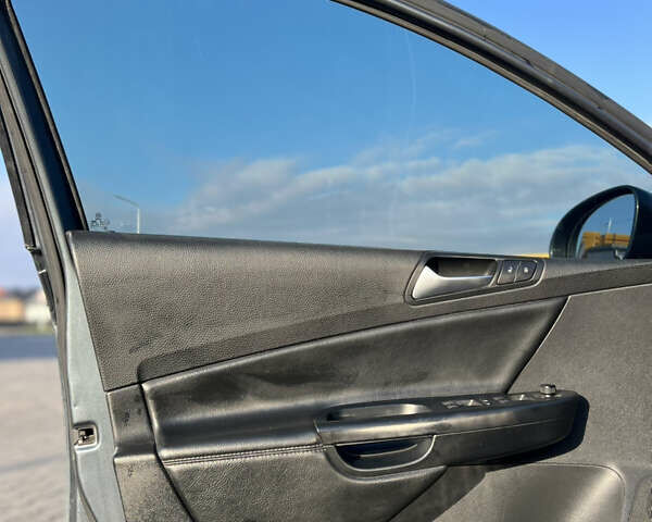 Серый Фольксваген Пассат, объемом двигателя 1.39 л и пробегом 251 тыс. км за 5800 $, фото 17 на Automoto.ua