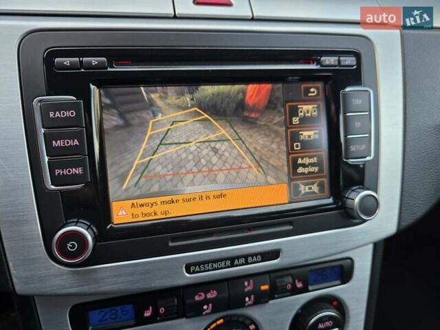 Сірий Фольксваген Пассат, об'ємом двигуна 1.8 л та пробігом 212 тис. км за 7500 $, фото 118 на Automoto.ua