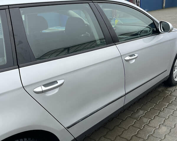 Сірий Фольксваген Пассат, об'ємом двигуна 1.97 л та пробігом 237 тис. км за 6700 $, фото 8 на Automoto.ua