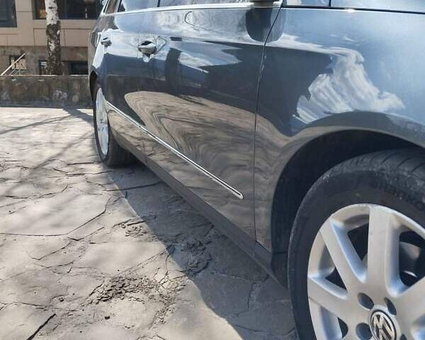 Сірий Фольксваген Пассат, об'ємом двигуна 1.6 л та пробігом 280 тис. км за 8400 $, фото 12 на Automoto.ua