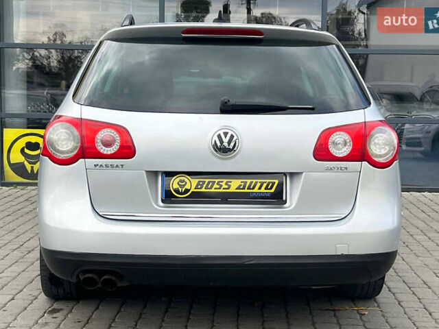 Фольксваген Пассат 2009 в Ивано-Франковске на Automoto.ua Серый Фольксваген Пассат, объемом двигателя 1.97 л и пробегом 285 тыс. км за 7500 $, фото 5 на Automoto.ua