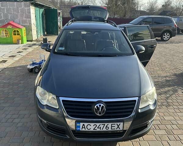 Серый Фольксваген Пассат, объемом двигателя 1.97 л и пробегом 220 тыс. км за 7800 $, фото 7 на Automoto.ua