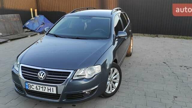 Серый Фольксваген Пассат, объемом двигателя 1.6 л и пробегом 262 тыс. км за 7000 $, фото 4 на Automoto.ua