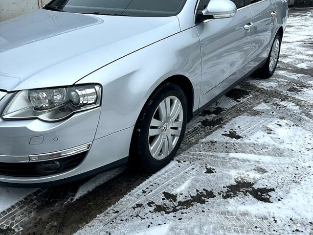 Сірий Фольксваген Пассат, об'ємом двигуна 1.8 л та пробігом 249 тис. км за 7200 $, фото 2 на Automoto.ua