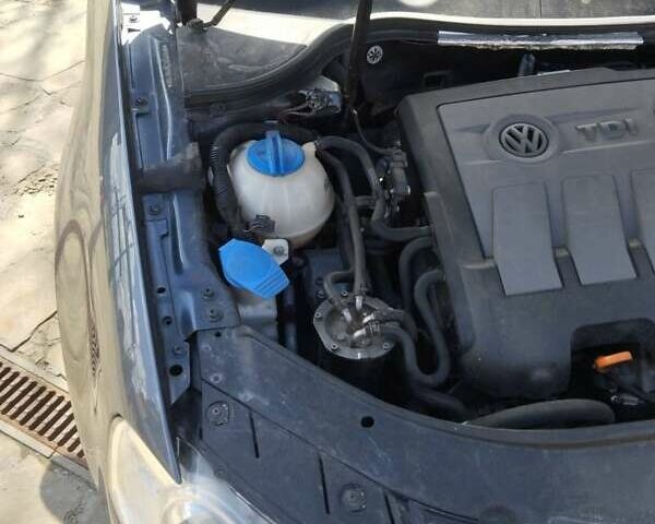 Сірий Фольксваген Пассат, об'ємом двигуна 1.6 л та пробігом 280 тис. км за 8400 $, фото 32 на Automoto.ua