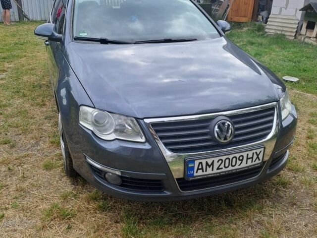 Серый Фольксваген Пассат, объемом двигателя 1.4 л и пробегом 250 тыс. км за 6500 $, фото 1 на Automoto.ua