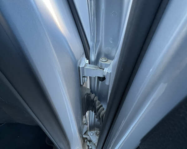 Серый Фольксваген Пассат, объемом двигателя 1.97 л и пробегом 257 тыс. км за 7699 $, фото 38 на Automoto.ua