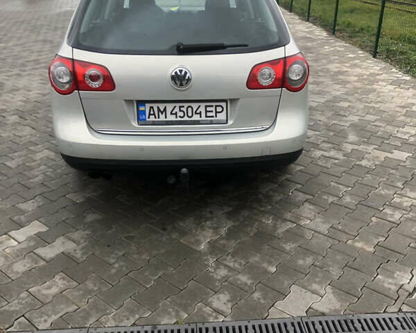 Серый Фольксваген Пассат, объемом двигателя 1.97 л и пробегом 285 тыс. км за 9000 $, фото 9 на Automoto.ua