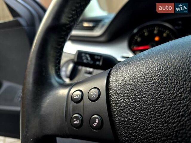 Сірий Фольксваген Пассат, об'ємом двигуна 1.8 л та пробігом 212 тис. км за 7500 $, фото 128 на Automoto.ua