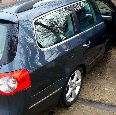 Сірий Фольксваген Пассат, об'ємом двигуна 2 л та пробігом 250 тис. км за 7000 $, фото 1 на Automoto.ua