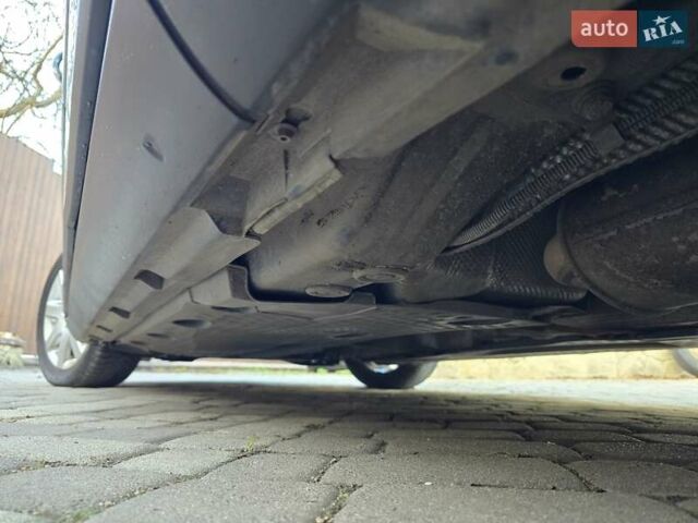 Сірий Фольксваген Пассат, об'ємом двигуна 1.8 л та пробігом 212 тис. км за 7500 $, фото 176 на Automoto.ua