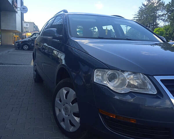 Сірий Фольксваген Пассат, об'ємом двигуна 1.6 л та пробігом 218 тис. км за 5399 $, фото 1 на Automoto.ua