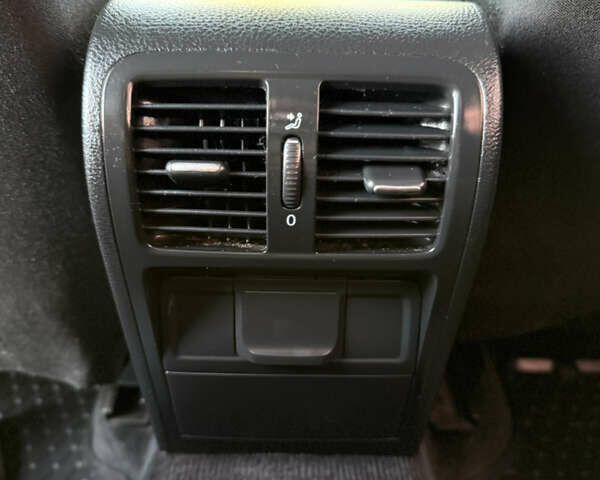 Серый Фольксваген Пассат, объемом двигателя 1.4 л и пробегом 211 тыс. км за 6750 $, фото 73 на Automoto.ua