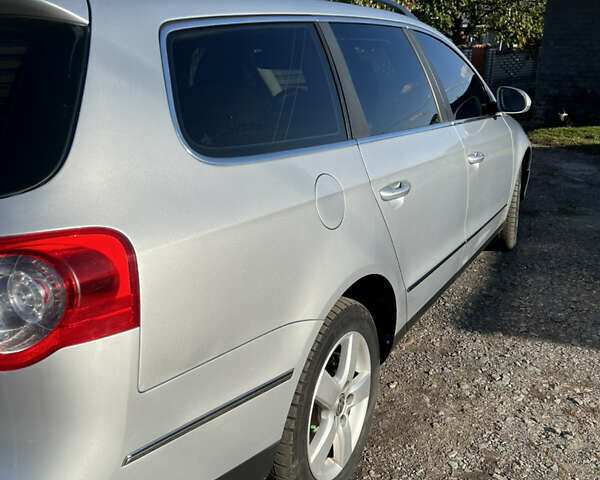 Серый Фольксваген Пассат, объемом двигателя 1.97 л и пробегом 257 тыс. км за 7699 $, фото 14 на Automoto.ua