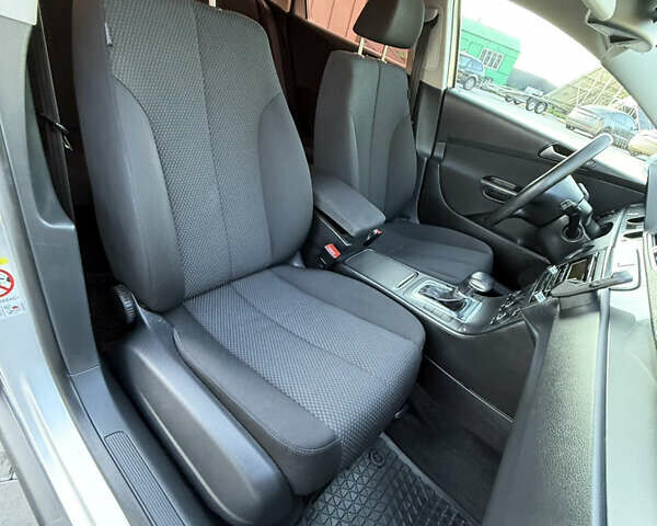 Сірий Фольксваген Пассат, об'ємом двигуна 1.4 л та пробігом 211 тис. км за 6750 $, фото 84 на Automoto.ua