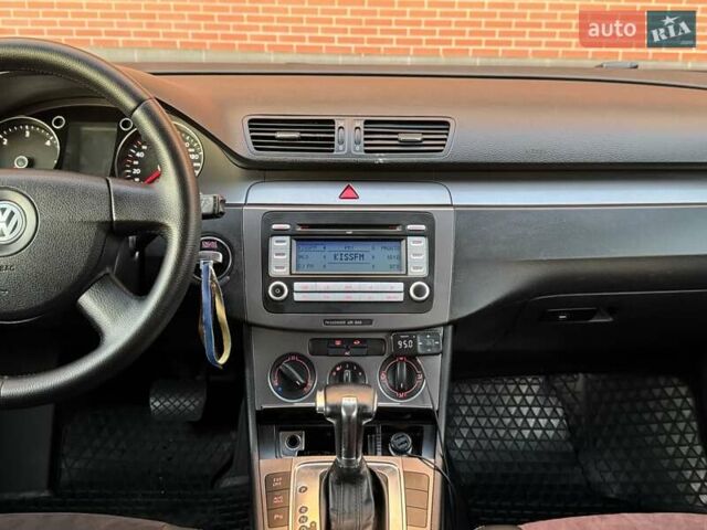 Фольксваген Пассат 2009 в Одессе на Automoto.ua Серый Фольксваген Пассат, объемом двигателя 2 л и пробегом 279 тыс. км за 6200 $, фото 44 на Automoto.ua