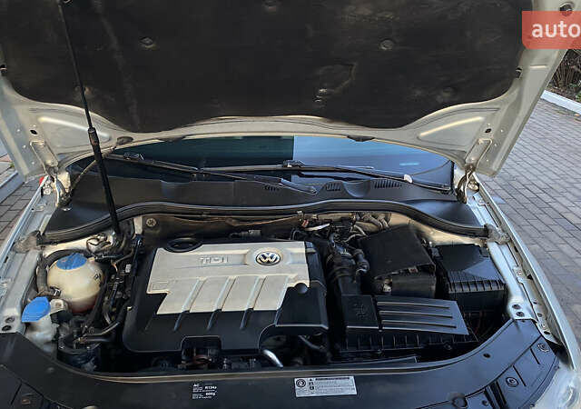 Сірий Фольксваген Пассат, об'ємом двигуна 1.97 л та пробігом 289 тис. км за 7500 $, фото 12 на Automoto.ua