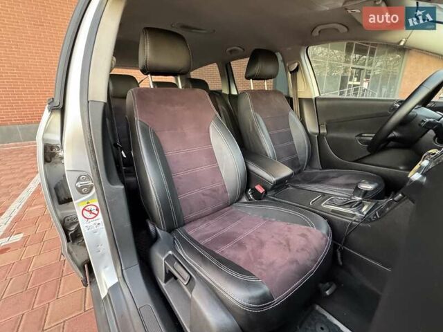 Фольксваген Пассат 2009 в Одессе на Automoto.ua Серый Фольксваген Пассат, объемом двигателя 2 л и пробегом 279 тыс. км за 6200 $, фото 54 на Automoto.ua