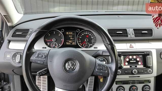 Серый Фольксваген Пассат, объемом двигателя 1.6 л и пробегом 262 тыс. км за 7000 $, фото 43 на Automoto.ua