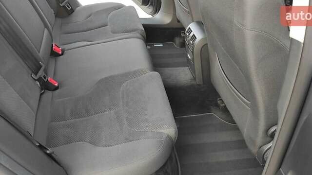 Серый Фольксваген Пассат, объемом двигателя 1.6 л и пробегом 262 тыс. км за 7000 $, фото 59 на Automoto.ua