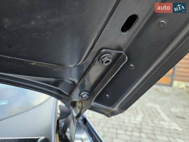 Сірий Фольксваген Пассат, об'ємом двигуна 1.8 л та пробігом 212 тис. км за 7500 $, фото 170 на Automoto.ua