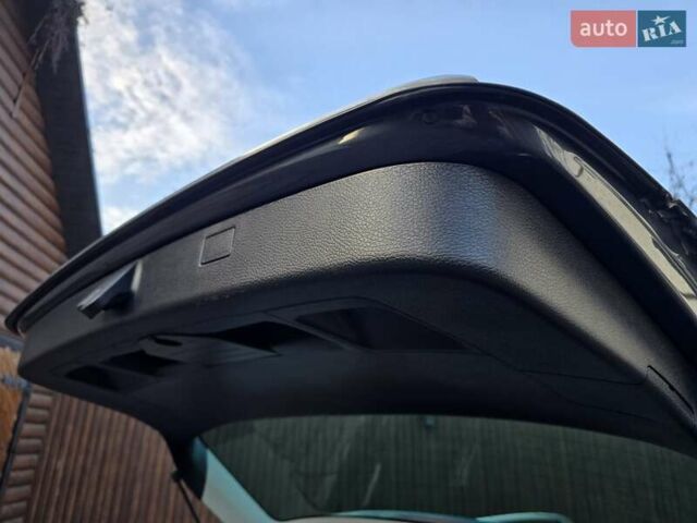 Сірий Фольксваген Пассат, об'ємом двигуна 1.8 л та пробігом 212 тис. км за 7500 $, фото 155 на Automoto.ua