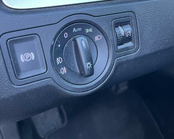 Серый Фольксваген Пассат, объемом двигателя 1.97 л и пробегом 257 тыс. км за 7699 $, фото 11 на Automoto.ua