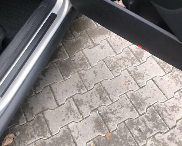 Серый Фольксваген Пассат, объемом двигателя 1.97 л и пробегом 285 тыс. км за 9000 $, фото 11 на Automoto.ua