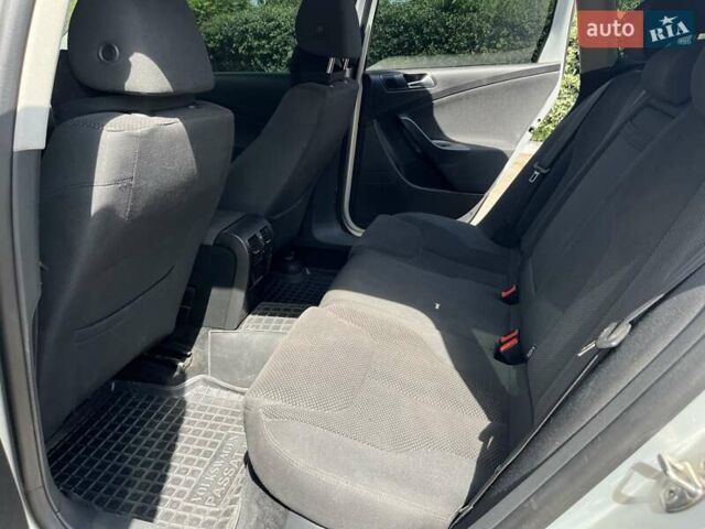 Сірий Фольксваген Пассат, об'ємом двигуна 1.39 л та пробігом 214 тис. км за 6700 $, фото 8 на Automoto.ua