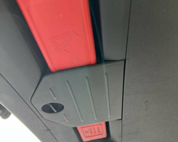 Серый Фольксваген Пассат, объемом двигателя 1.39 л и пробегом 251 тыс. км за 5800 $, фото 48 на Automoto.ua