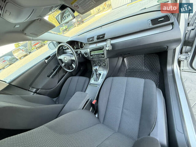 Серый Фольксваген Пассат, объемом двигателя 1.4 л и пробегом 211 тыс. км за 6750 $, фото 2 на Automoto.ua