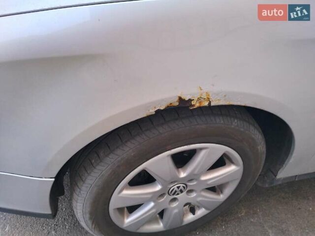 Сірий Фольксваген Пассат, об'ємом двигуна 1.97 л та пробігом 392 тис. км за 7499 $, фото 10 на Automoto.ua