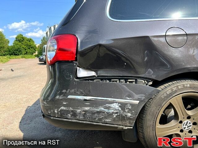 Серый Фольксваген Пассат, объемом двигателя 2 л и пробегом 277 тыс. км за 5500 $, фото 11 на Automoto.ua