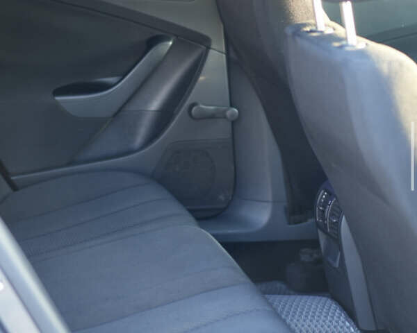 Сірий Фольксваген Пассат, об'ємом двигуна 1.4 л та пробігом 211 тис. км за 6250 $, фото 4 на Automoto.ua