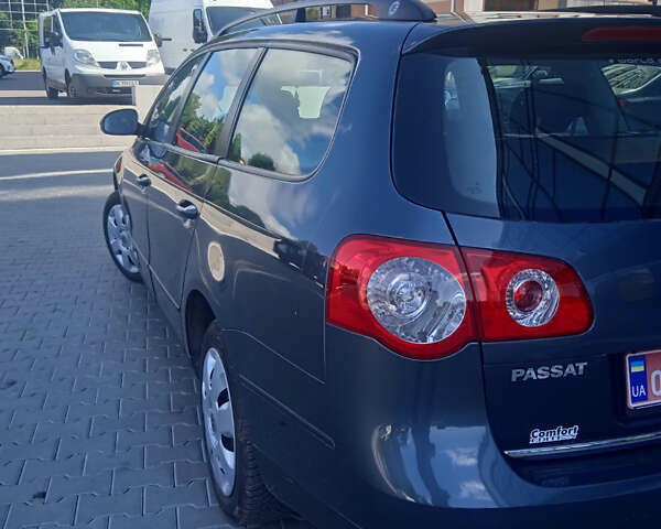 Сірий Фольксваген Пассат, об'ємом двигуна 1.6 л та пробігом 218 тис. км за 5399 $, фото 3 на Automoto.ua