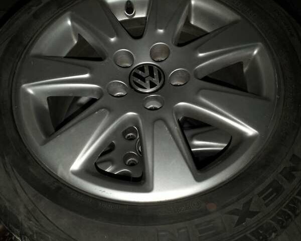 Сірий Фольксваген Пассат, об'ємом двигуна 1.97 л та пробігом 392 тис. км за 7499 $, фото 7 на Automoto.ua