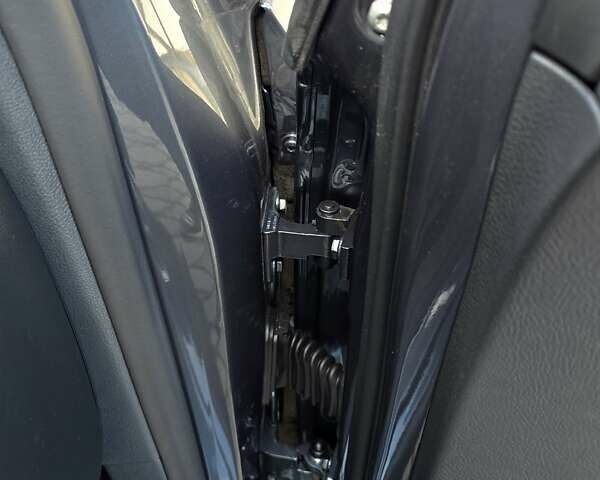 Сірий Фольксваген Пассат, об'ємом двигуна 1.8 л та пробігом 212 тис. км за 7500 $, фото 63 на Automoto.ua