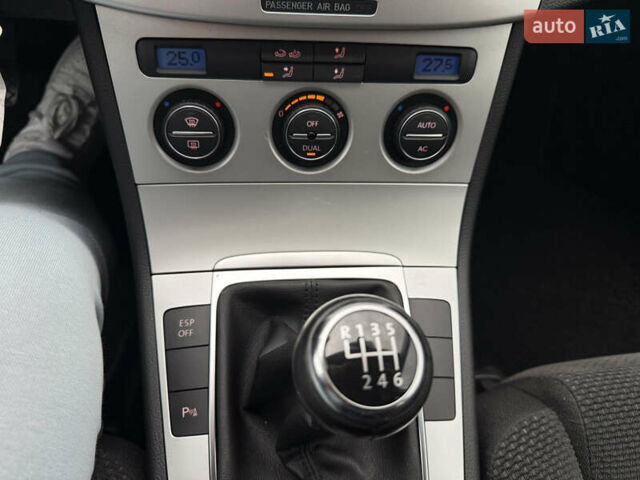 Серый Фольксваген Пассат, объемом двигателя 1.4 л и пробегом 225 тыс. км за 6850 $, фото 22 на Automoto.ua