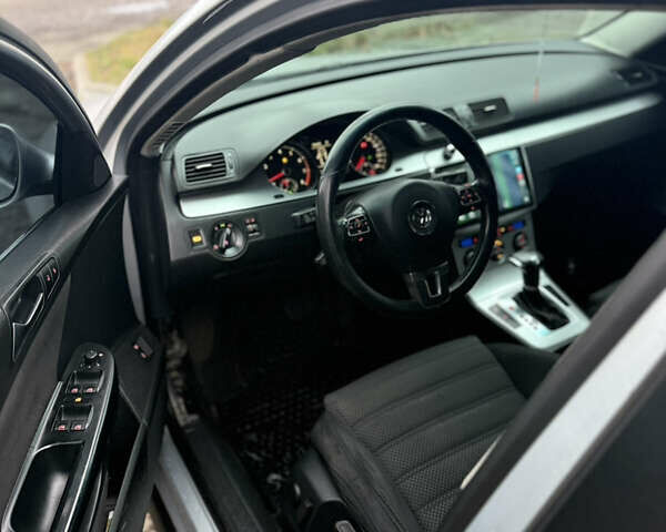 Серый Фольксваген Пассат, объемом двигателя 1.39 л и пробегом 318 тыс. км за 4400 $, фото 8 на Automoto.ua